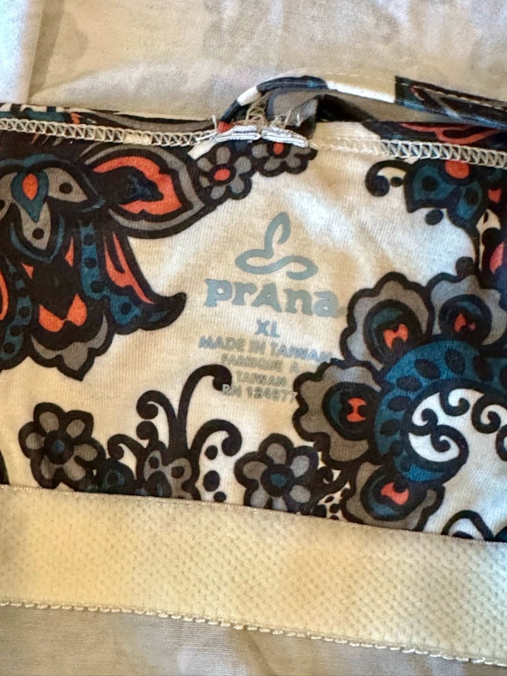 prAna Paisley Print Strappy Back Yoga Tank Top NWOT Blue Coral and Creamy White - Picture 7 of 13
